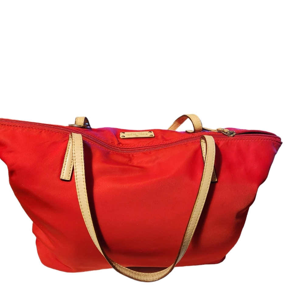 EUC KATE SPADE BAG W/ KEY CHARM - Picture 6 of 9